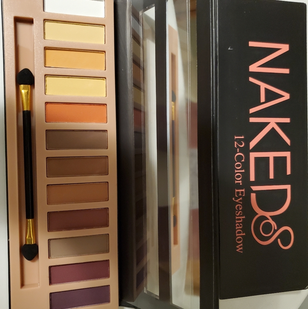 Eye shadow palates